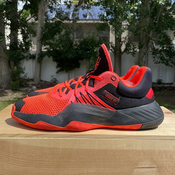 Adidas Original D.O.N. Issue #1 Basketball Shoes - Picture 3 of 8